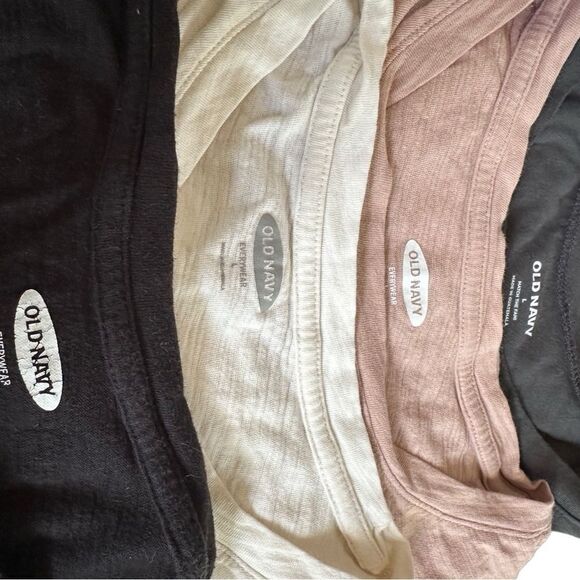 Old Navy Cotton Everyday T-Shirt Woman’s Size Large - Picture 3 of 7